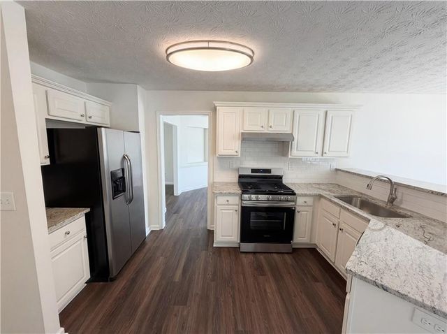 3001 Garland Way, Conyers, GA 30094