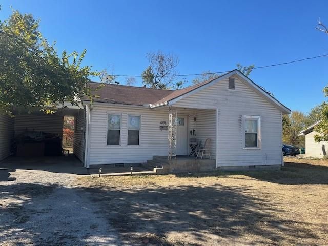 612 N 8th Street, Rogers, AR 72756
