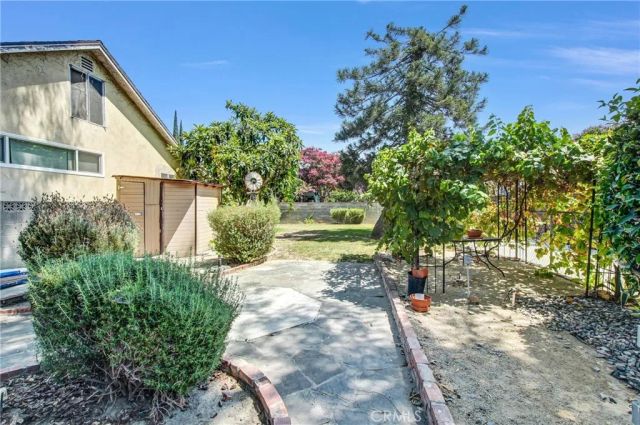237 N Catalina Street, Burbank, CA 91505