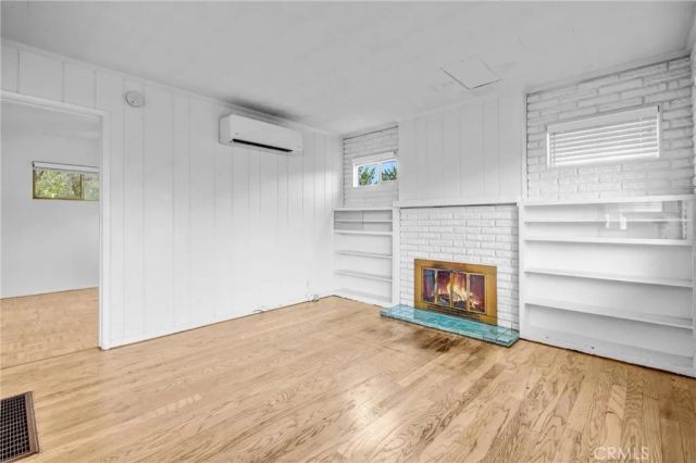237 N Catalina Street, Burbank, CA 91505
