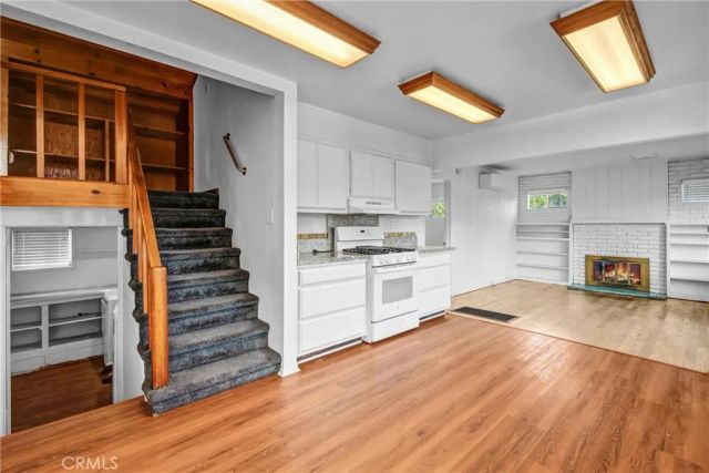 237 N Catalina Street, Burbank, CA 91505