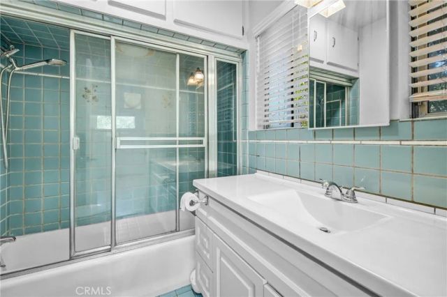 237 N Catalina Street, Burbank, CA 91505