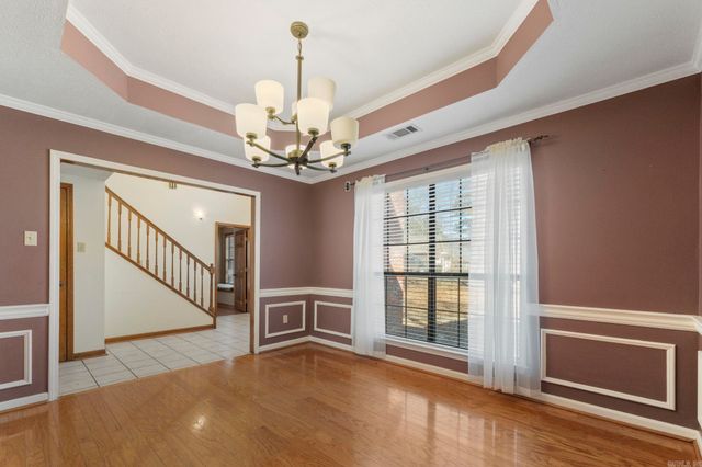 8 Edgewater Cove, Maumelle, AR 72113