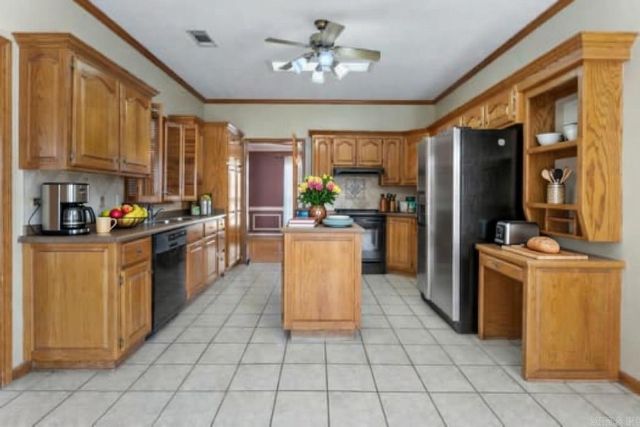 8 Edgewater Cove, Maumelle, AR 72113