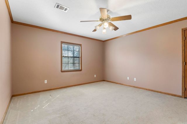 8 Edgewater Cove, Maumelle, AR 72113