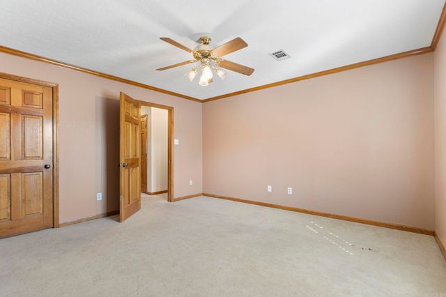 8 Edgewater Cove, Maumelle, AR 72113