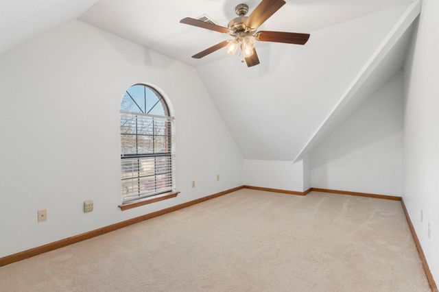 8 Edgewater Cove, Maumelle, AR 72113