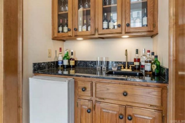 8 Edgewater Cove, Maumelle, AR 72113