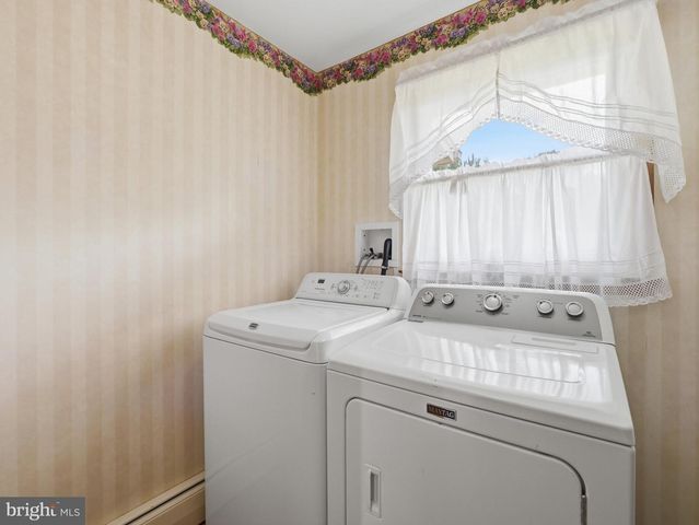 207 SHERWOOD DR, Chambersburg, PA 17202