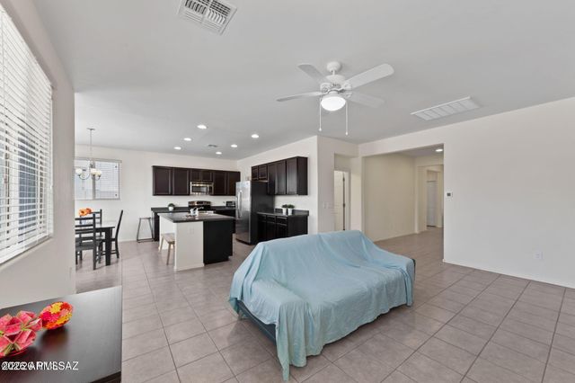 11100 W COPPER FIELD Street, Marana, AZ 85658