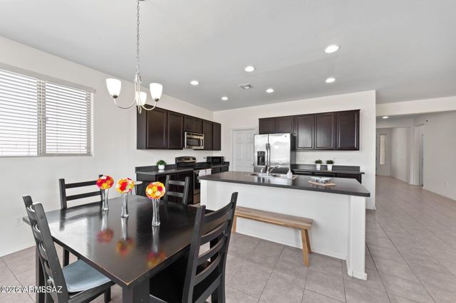 11100 W COPPER FIELD Street, Marana, AZ 85658