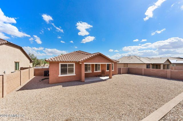 11100 W COPPER FIELD Street, Marana, AZ 85658