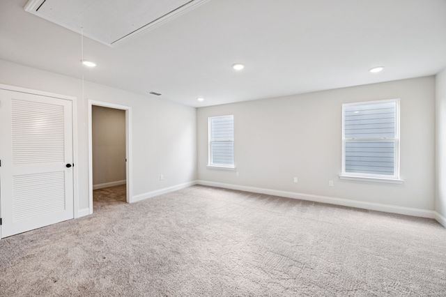 1090 Large Poppy Dr, La Vergne, TN 37086