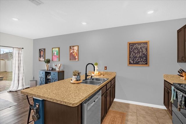 2505 GLACIER EXPRESS LANE, Tavares, FL 32778