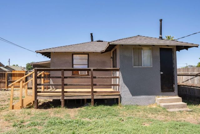 5028 E Balch Avenue, Fresno, CA 93727