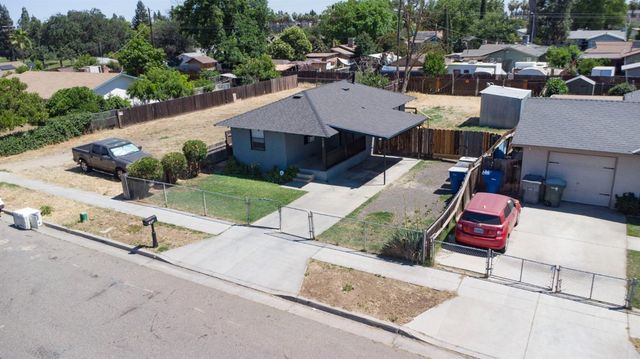 5028 E Balch Avenue, Fresno, CA 93727