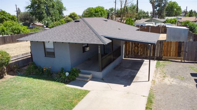 5028 E Balch Avenue, Fresno, CA 93727