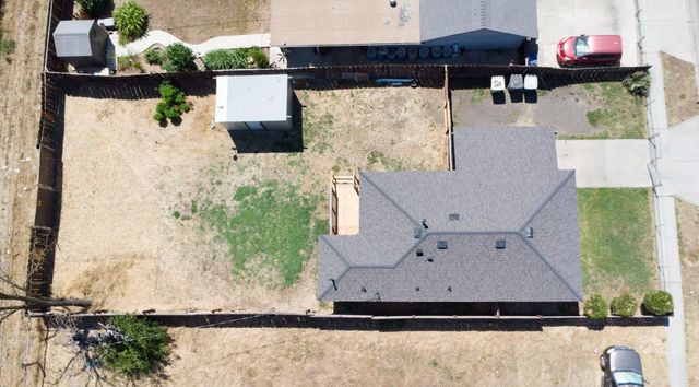 5028 E Balch Avenue, Fresno, CA 93727