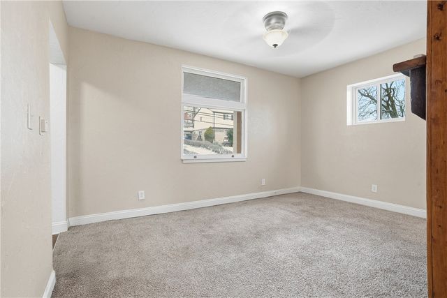 358 Pointview Road, Brentwood, PA 15227