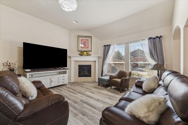 8302 Bay Oaks Drive, Baytown, TX 77523