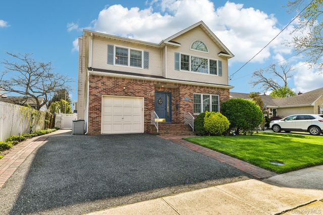 1679 Saint Johns Avenue, Merrick, NY 11566