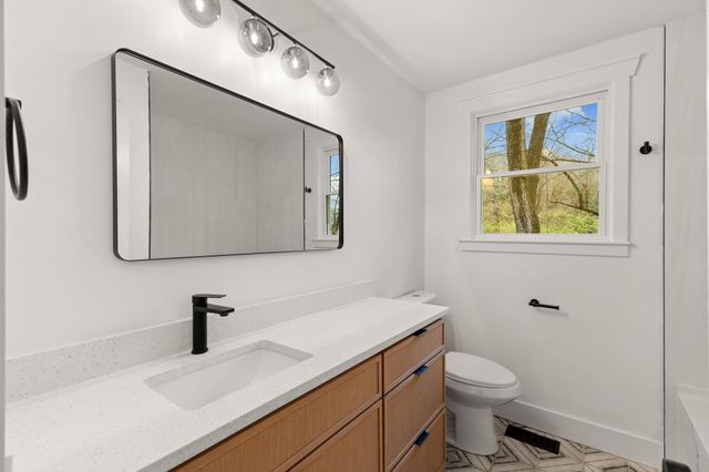 782 Rhonda Ln, Nashville, TN 37205