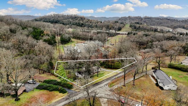 782 Rhonda Ln, Nashville, TN 37205