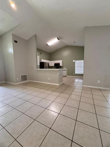 40045 PALM STREET, Lady Lake, FL 32159