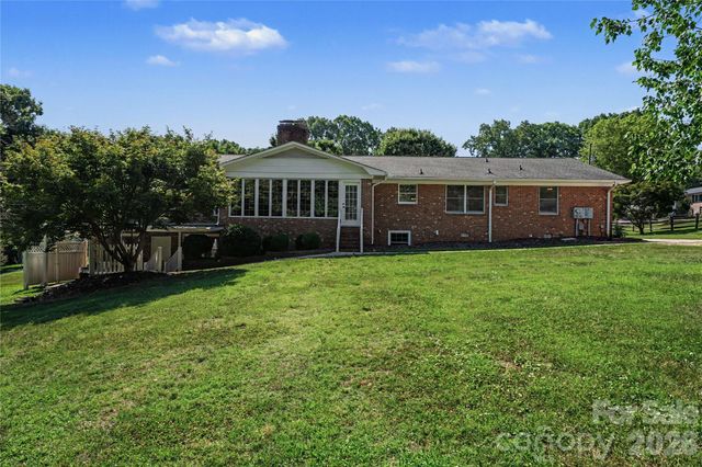 110 S Myrtle Avenue, China Grove, NC 28023