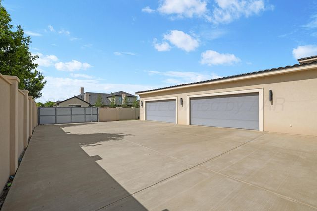 8201 VALCOUR Drive, Amarillo, TX 79119