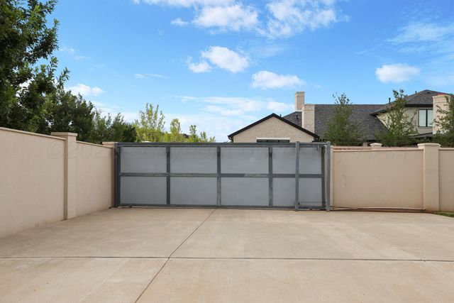 8201 VALCOUR Drive, Amarillo, TX 79119