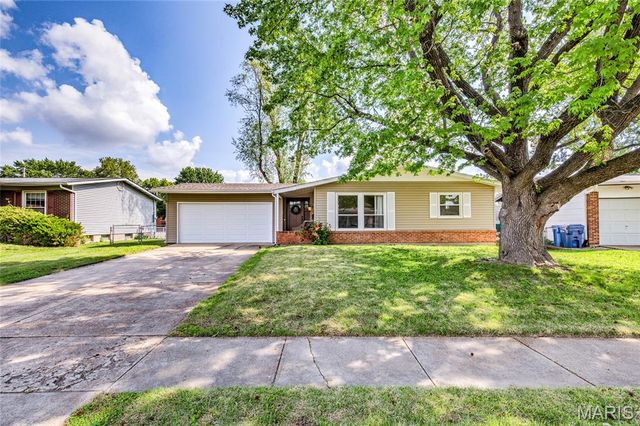 1235 Verlene Drive, Florissant, MO 63031
