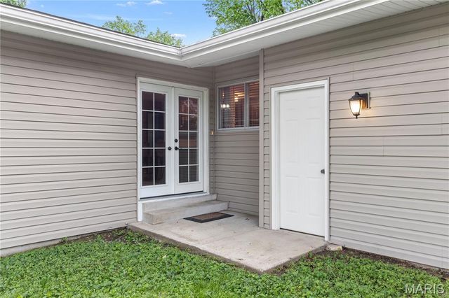 1235 Verlene Drive, Florissant, MO 63031