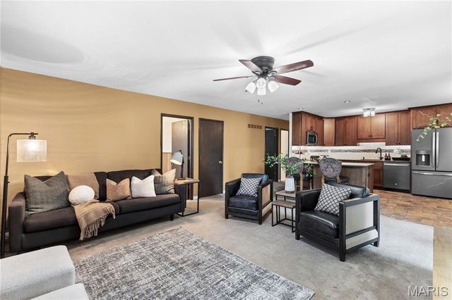 1235 Verlene Drive, Florissant, MO 63031