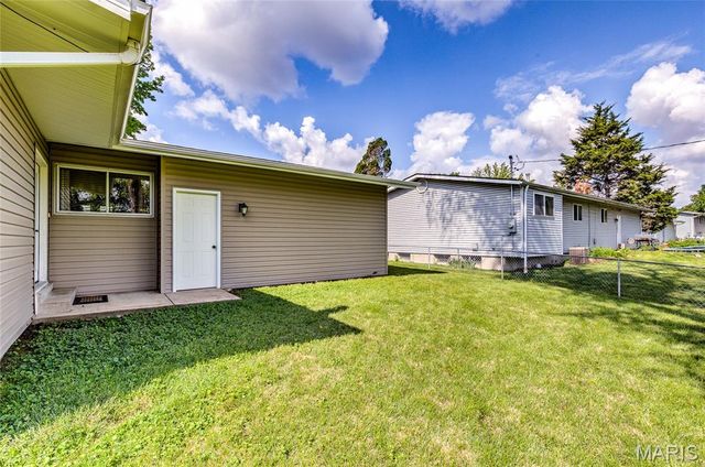 1235 Verlene Drive, Florissant, MO 63031