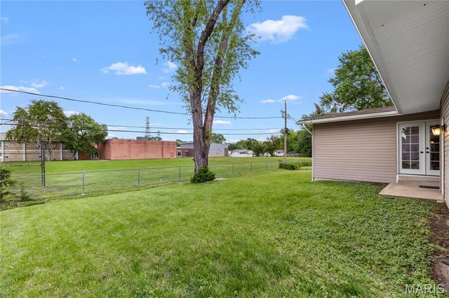 1235 Verlene Drive, Florissant, MO 63031