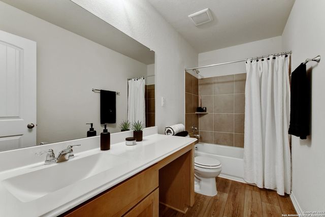 4715 Corona Australis, San Antonio, TX 78245