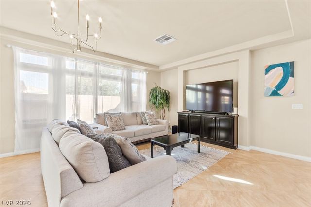 9696 Grayson Hills Street, Las Vegas, NV 89139