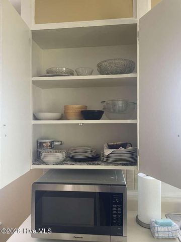 9 W Fayetteville Street W, Wrightsville Beach, NC 28480