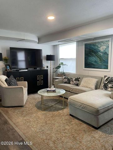 9 W Fayetteville Street W, Wrightsville Beach, NC 28480