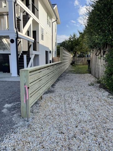 9 W Fayetteville Street W, Wrightsville Beach, NC 28480