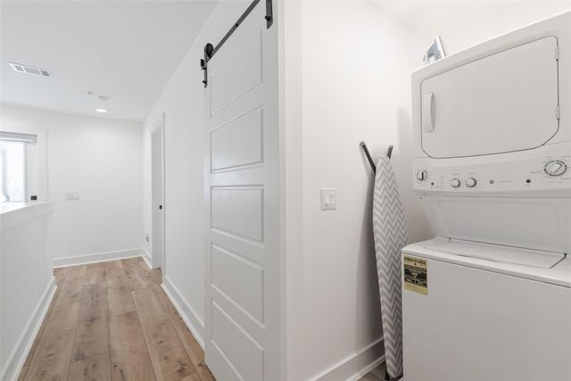 1417 Kramer LN 21, Austin, TX 78758