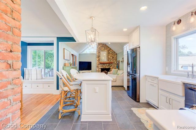308 E Lawrence Avenue, Royal Oak, MI 48073