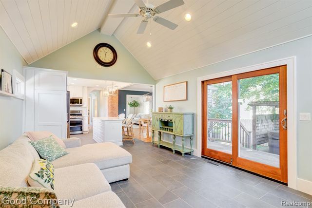 308 E Lawrence Avenue, Royal Oak, MI 48073