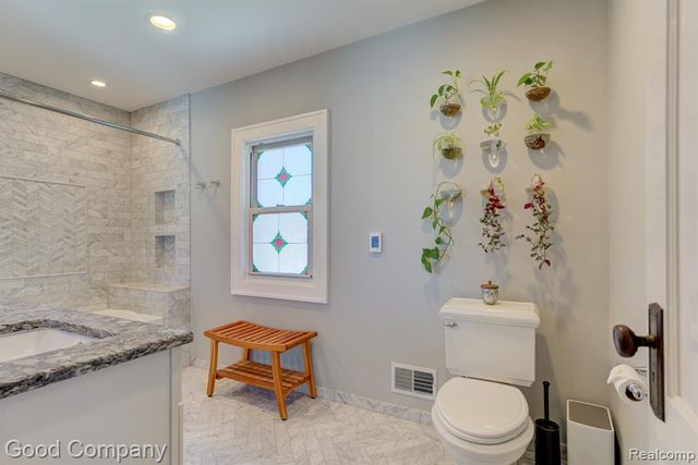 308 E Lawrence Avenue, Royal Oak, MI 48073