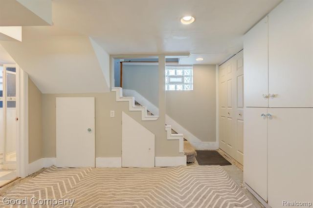 308 E Lawrence Avenue, Royal Oak, MI 48073