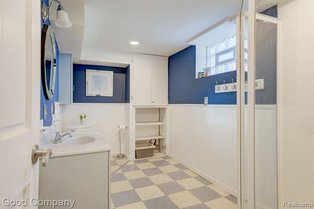 308 E Lawrence Avenue, Royal Oak, MI 48073