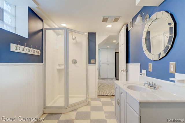 308 E Lawrence Avenue, Royal Oak, MI 48073