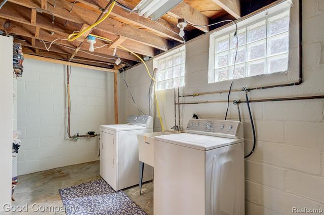 308 E Lawrence Avenue, Royal Oak, MI 48073