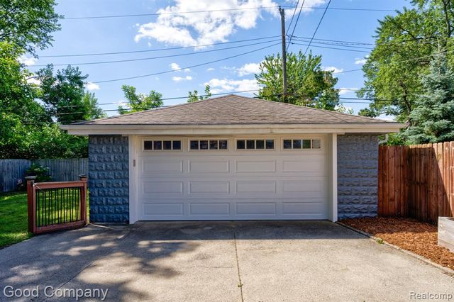 308 E Lawrence Avenue, Royal Oak, MI 48073